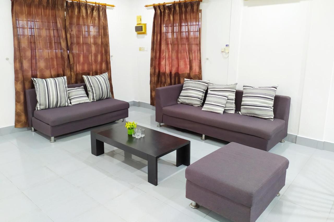 Victoria Homestay Sibu - Next To Shopping Complex & Large Car Park Area With Autogate ภายนอก รูปภาพ
